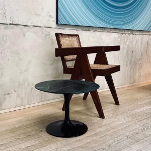 Gueridon Saarinen
